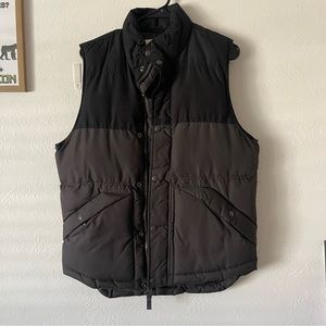 Mens puffer vest, warm, winter, grey, black